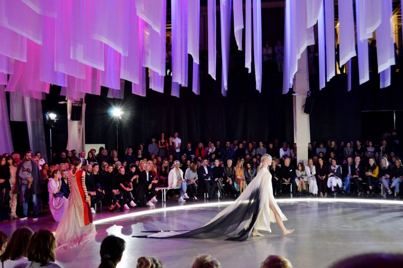 Známi dizajnéri i mladé talenty. Fashion Live! 2019 sa blíži